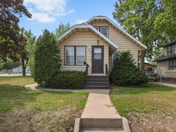 307 23rd Ave N, Saint Cloud, MN 56303