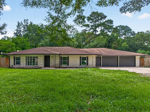 18747 Woodridge Dr, Conroe, TX 77302