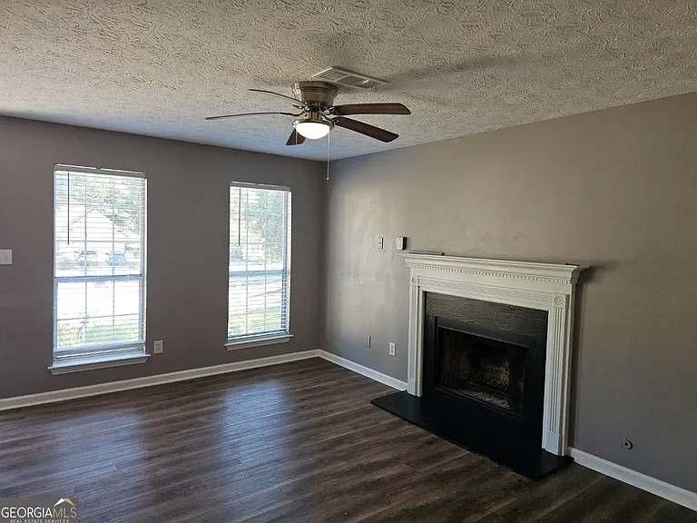 218 Preston Cir — Photo 9