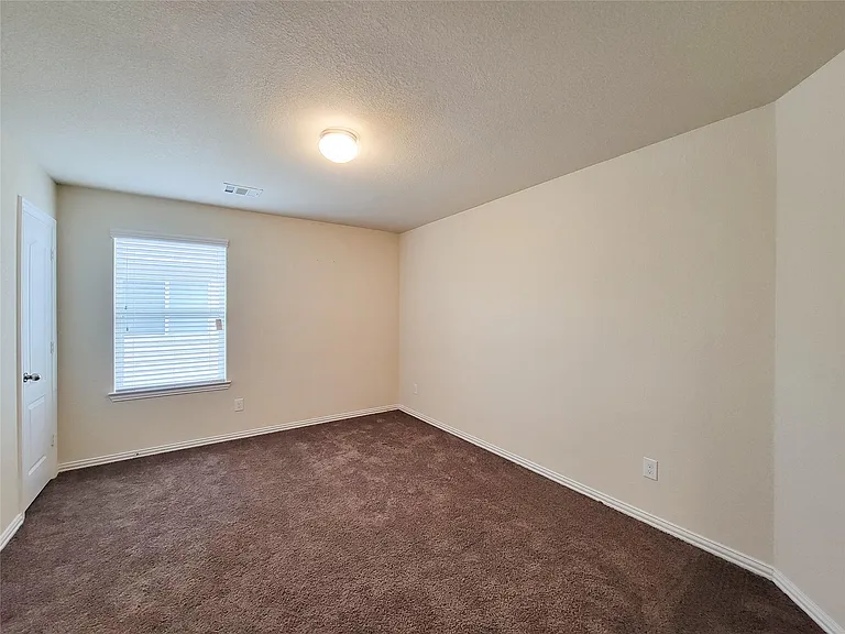 5209 Dauntless Dr — Photo 34
