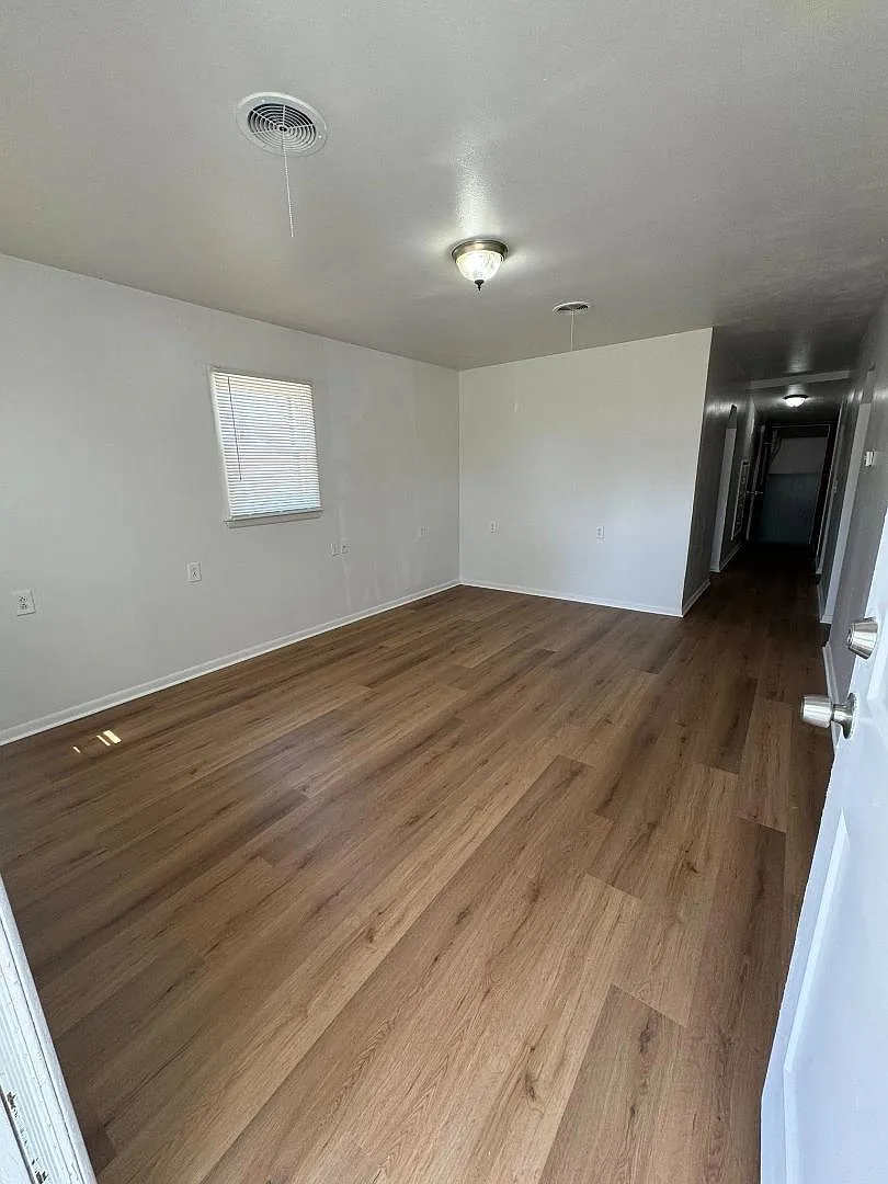 610 E 15th #1 - 1 — Photo 1
