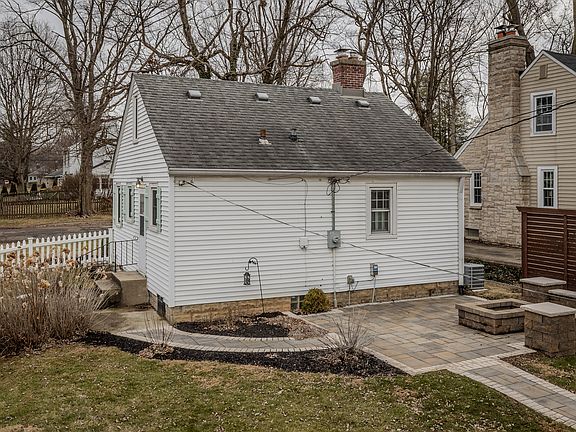 2nd image of 5954 Ralston Ave