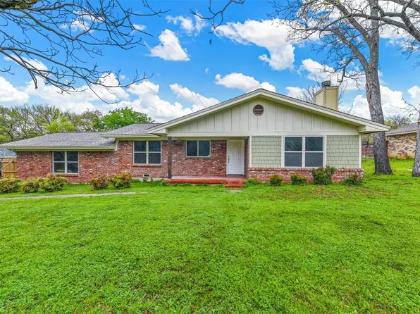 5707 Waterview Dr, Arlington, TX 76016