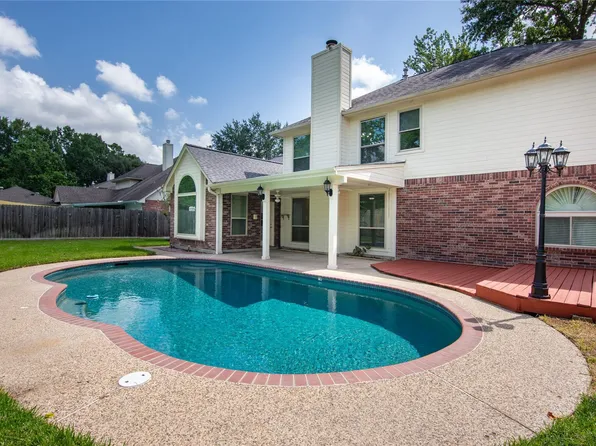 16410 Avenplace Rd, Tomball, TX 77377
