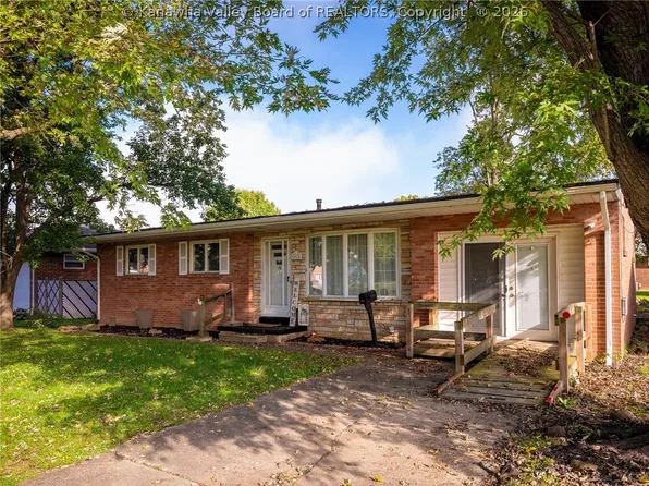 2024 Washington Ave, Saint Albans, WV 25177