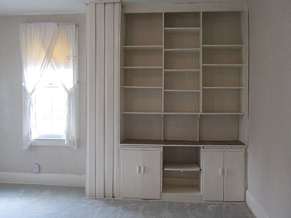 Family room custom built ins