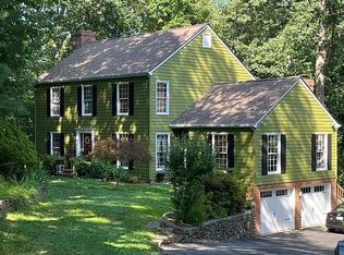 1898 Oak Dr, Salem, VA 24153