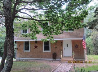 51 Kuehn Rd, Ashaway, RI 02804