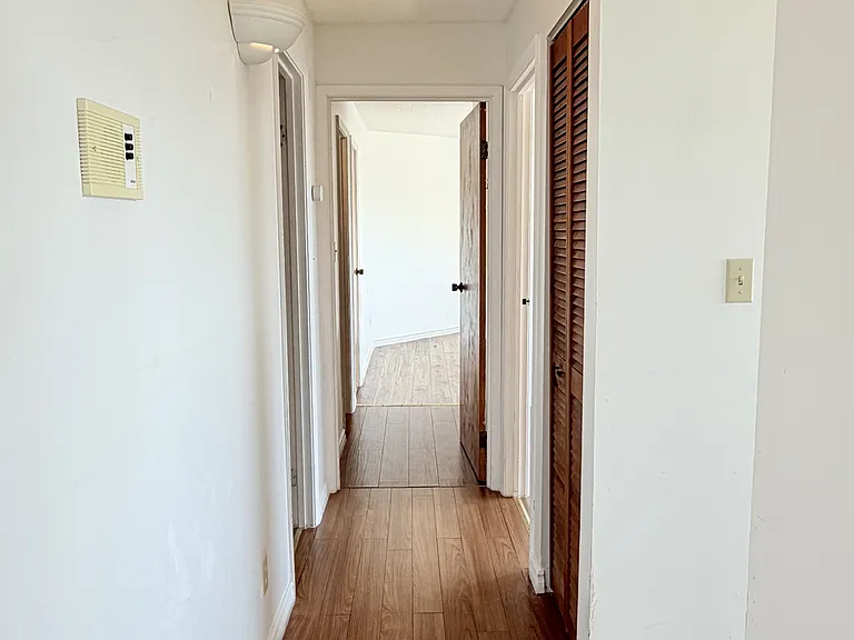 10 Pearl St W #204 — Photo 4