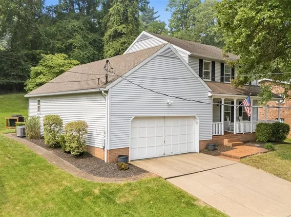 1004 51st St, Vienna, WV 26105