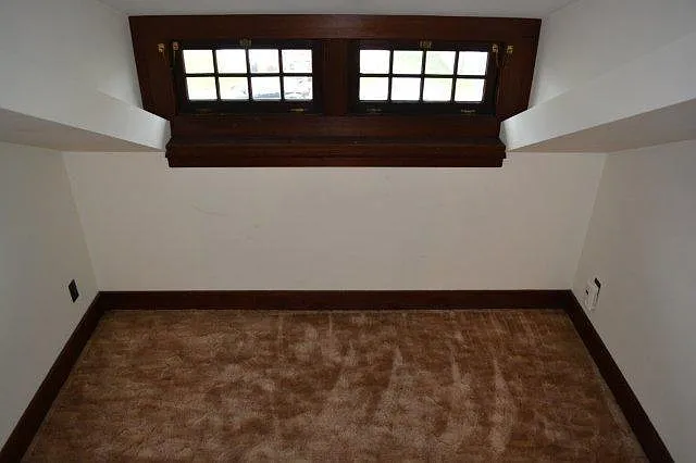 135 W Grant St — Photo 27