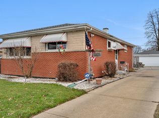 14827 Saint Louis Ave, Midlothian, IL 60445