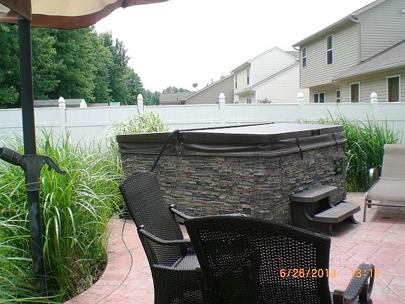 5th image of 350 Alexis Dr