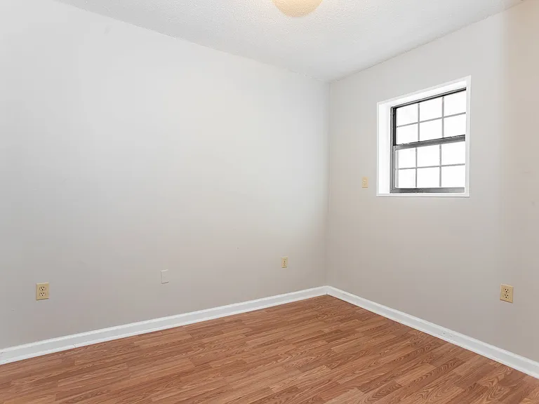 80 Jones Road — Photo 15