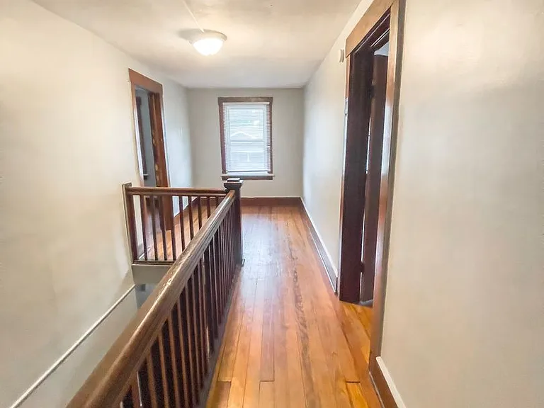 1405 W Jackson St — Photo 7
