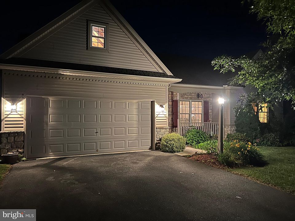 1st image of 99 Copper Beech Ln