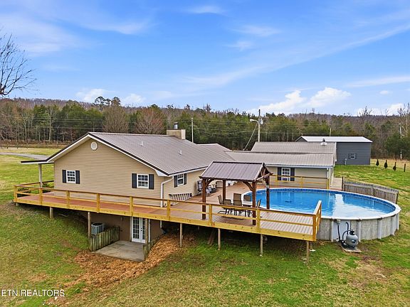 4th image of 5626 Hines Valley Rd