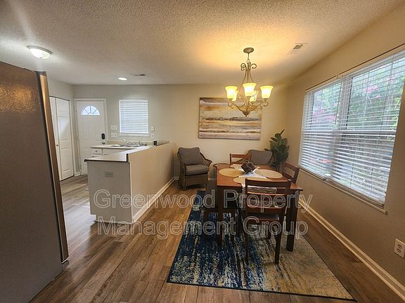3rd image of 1707 Elwood Ave Unit B