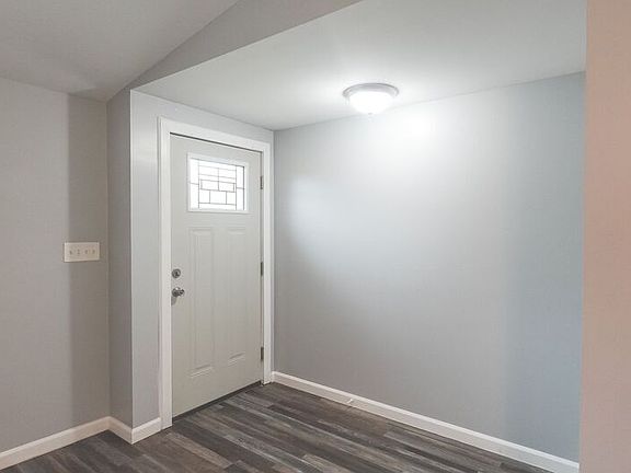 3rd image of 55 Peachtree Dr