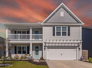 421 Edgewater Way, Surf City, NC 28445