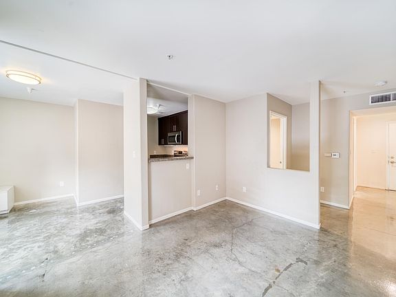 3rd image of 1231 5th St #202