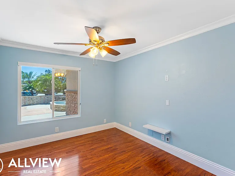 24911 Luton St — Photo 11
