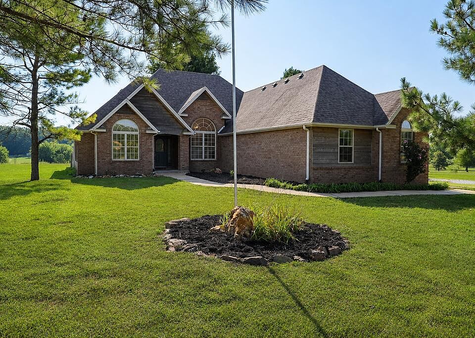 1st image of 240 Cedar Lane