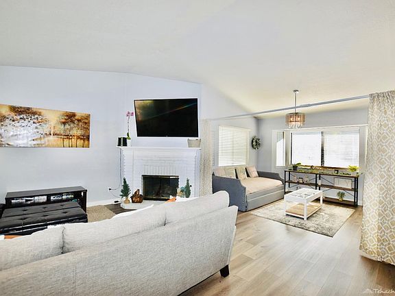 2nd image of 3111 Pearlwood Dr