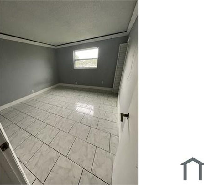 408 NW 30th Ct APT 207, photo 9