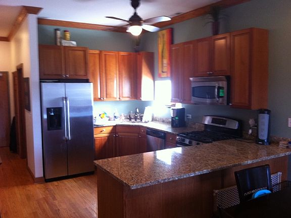 3rd image of 14 S Leavitt St Unit 2W