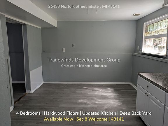3rd image of 26433 Norfolk St