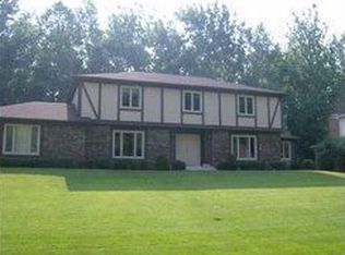 8215 Claridge Rd, Indianapolis, IN 46260