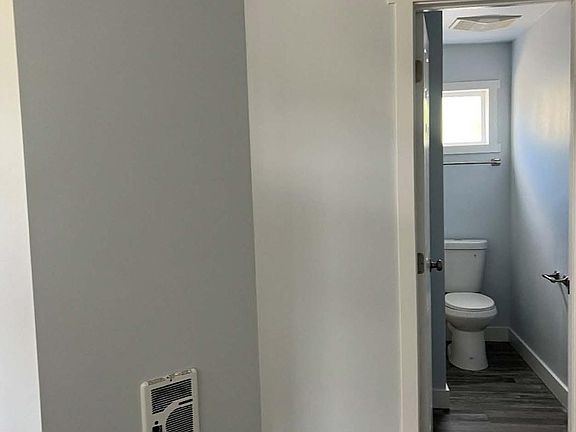 4th image of 102 Asotin Ave #A
