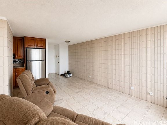 5th image of 46-283 Kahuhipa St APT C1201
