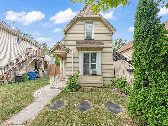 2nd image of 253 Curry Ave