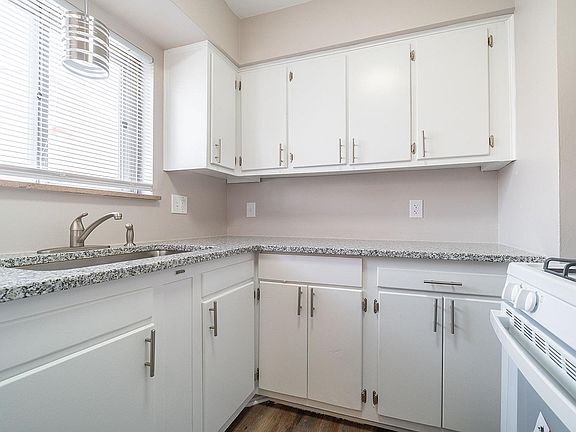 4th image of 4101 Sexton Dr