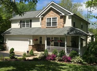 430 Solon Rd, Chagrin Falls, OH 44022