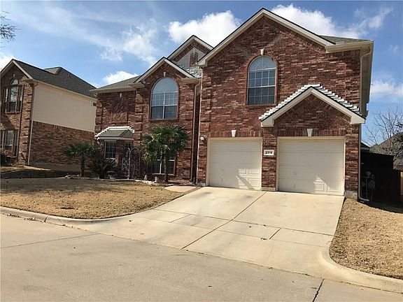 3rd image of 2314 Bay Lakes Ct