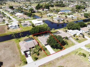 236 Mark Twain Ln, Rotonda West, FL 33947
