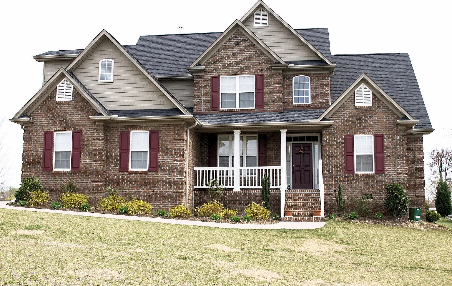 Great home in popular Clemmons — Photo 1