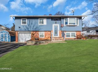 1580 Chatham Dr, Toms River, NJ 08753