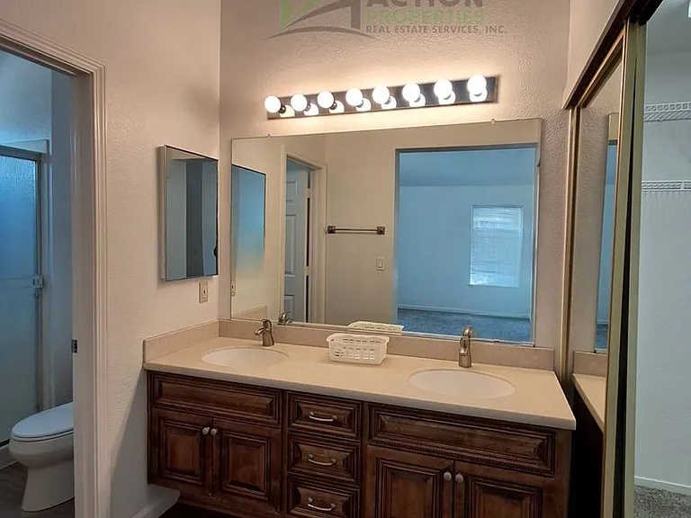 3835 Hunters Glen Pl — Photo 57
