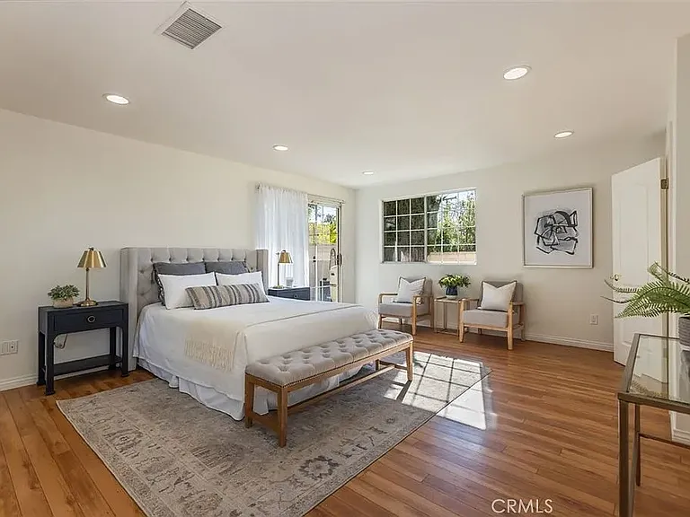 4926 Crown Ave — Photo 14