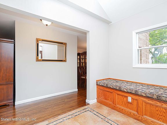 5th image of 6 Sherwood Pl