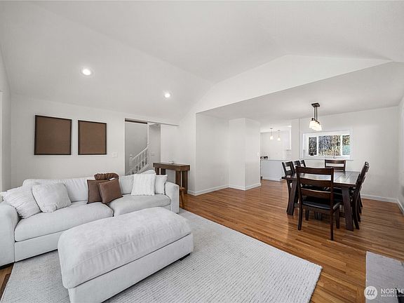 5th image of 14609 142nd Avenue SE