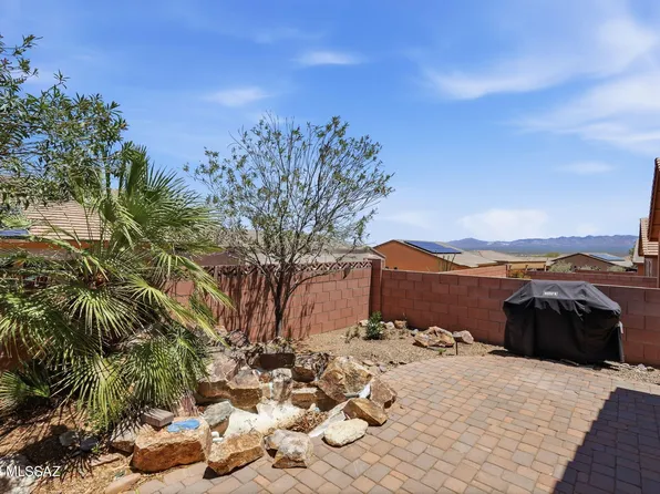 1038 W Pastora Peak Dr, Green Valley, AZ 85614