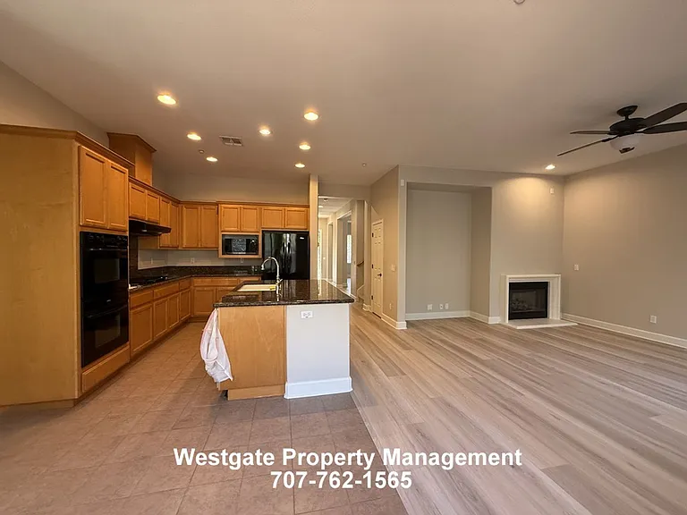 1708 Southridge Dr — Photo 18