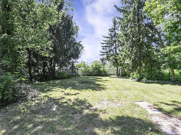 1722 Sheridan Rd — Photo 31