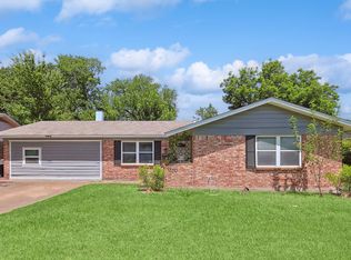 1100 Billie Ruth Ln, Hurst, TX 76053