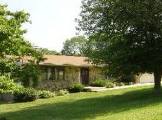 1940 N Valleyview Dr, Bloomington, IN 47404